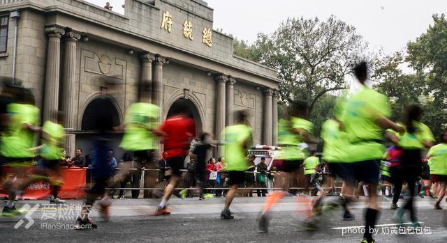 每月推荐 | 国庆长假也要跑 爱燃烧十月跑步歌单