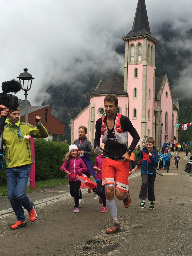决战勃朗峰 | 冠军驾临 神级PK 见证UTMB十五年最强对决