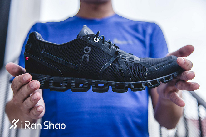 跑鞋 | 我是不一样的云 On Cloud深度评测