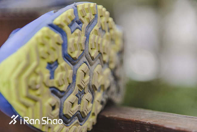 跑鞋 | Brooks Caldera 缓冲越野跑鞋新成员