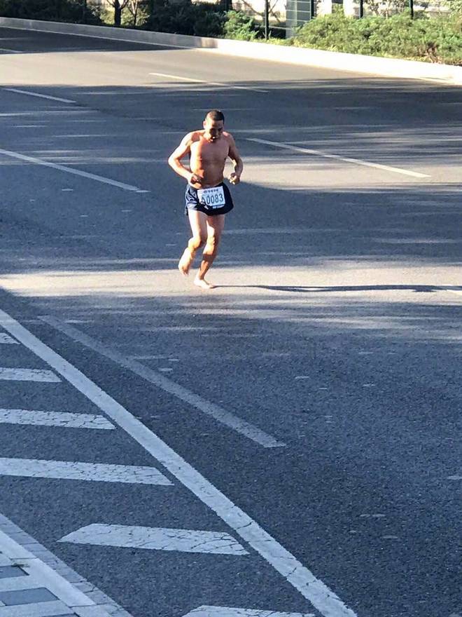 2017北京马拉松之胜利边缘