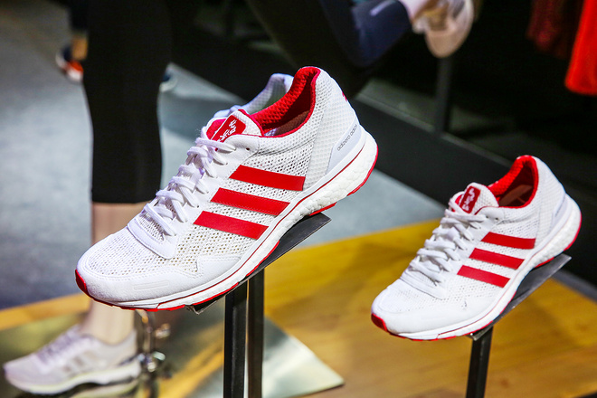 阿迪达斯 跑破撞墙期 #跑给你看#