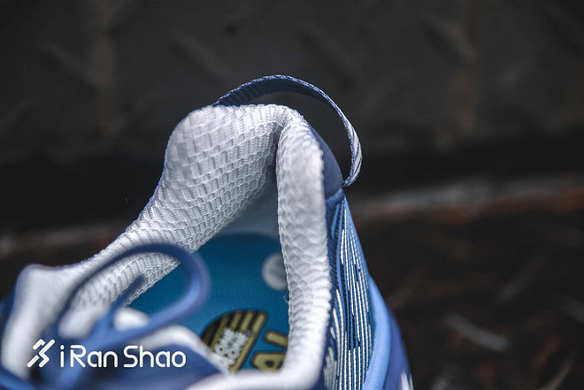 开箱 | HOKA ONE ONE BONDI 5 史上最强缓冲路跑鞋驾到