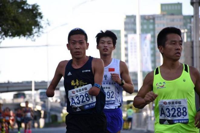 2017北京马拉松之胜利边缘