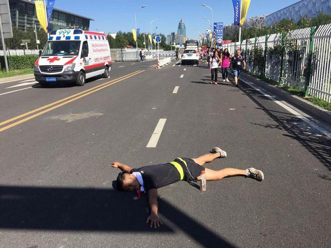 2017北京马拉松之胜利边缘