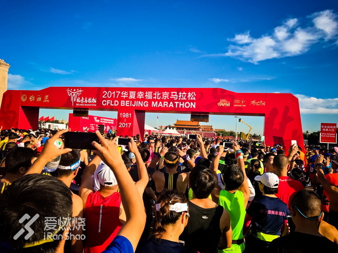 右脚向前，左脚向前，北京的这个秋天