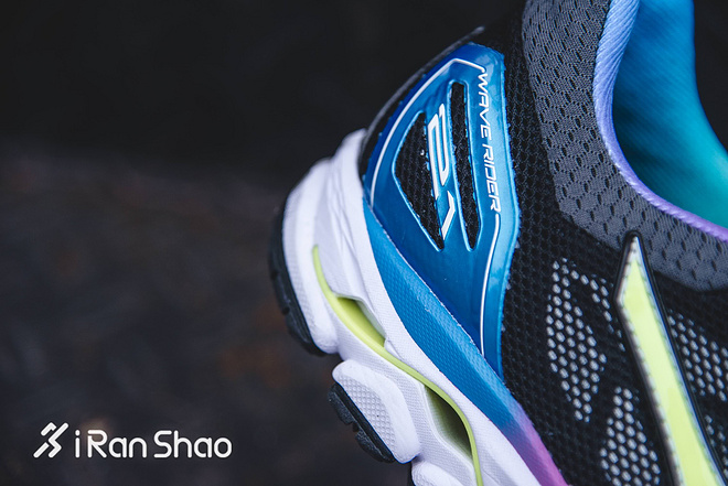 跑鞋 | Mizuno Wave Rider 21 延续前代出色脚感 LSD利器