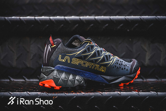 开箱 | La Sportiva Akyra 重型山地怪兽