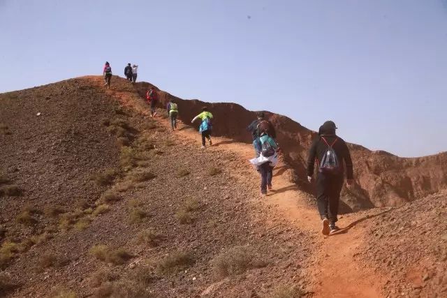 2017魔山挑战 | 翻山越岭，遇见最美山野、遇见和自己一样热爱山野的人