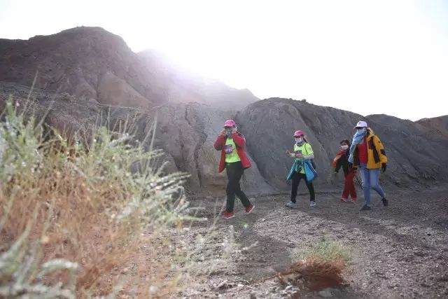 2017魔山挑战 | 翻山越岭，遇见最美山野、遇见和自己一样热爱山野的人