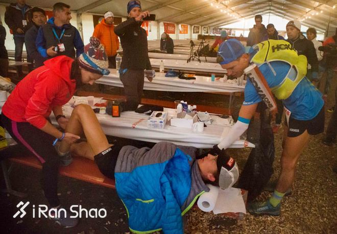 决战勃朗峰 | 冠军驾临 神级PK 见证UTMB十五年最强对决