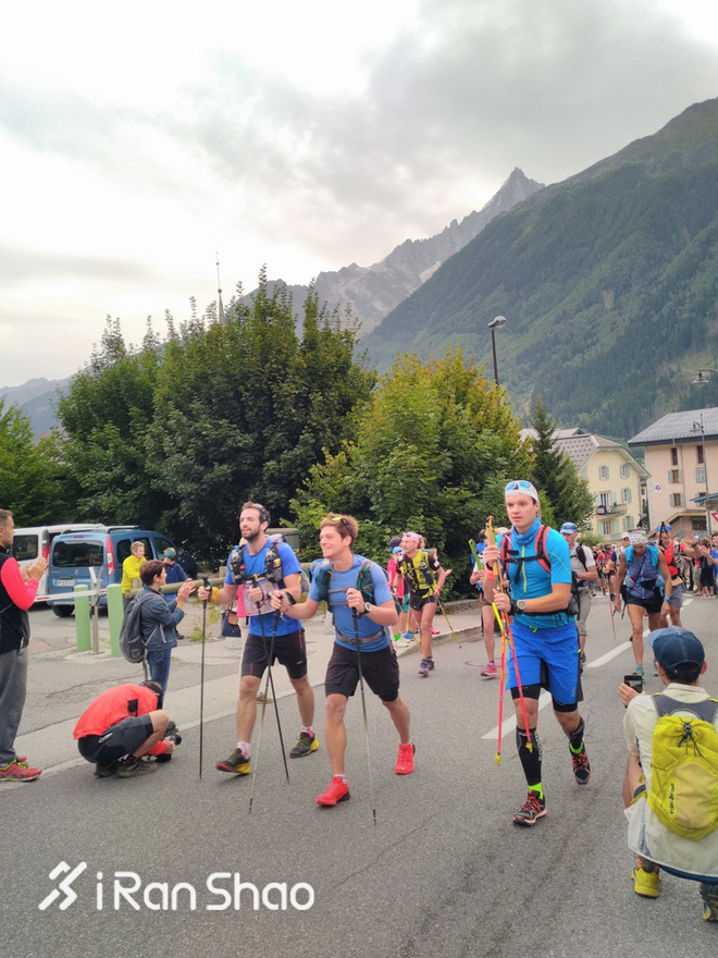 决战勃朗峰 | 冠军驾临 神级PK 见证UTMB十五年最强对决