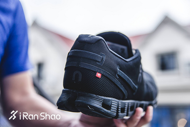 跑鞋 | 我是不一样的云 On Cloud深度评测