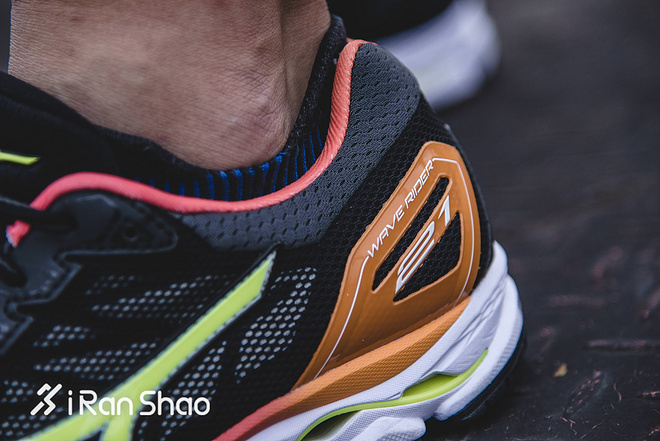 跑鞋 | Mizuno Wave Rider 21 延续前代出色脚感 LSD利器