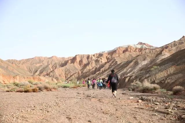 2017魔山挑战 | 翻山越岭，遇见最美山野、遇见和自己一样热爱山野的人