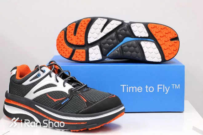 开箱 | HOKA ONE ONE BONDI 5 史上最强缓冲路跑鞋驾到