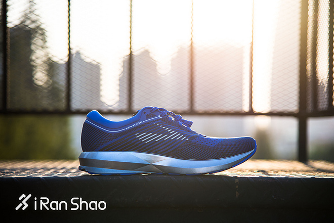 开箱 | Brooks Levitate 全新中底能否让你轻轻浮起