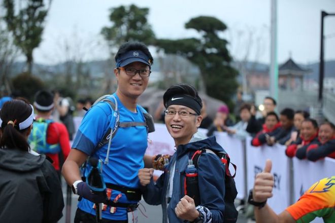 《送给那些想知道我们的人》