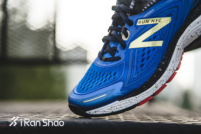 Weekly Gear | 近看New Balance纽约马拉松限定版跑鞋
