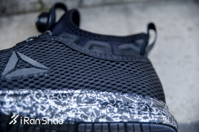 开箱 | 黑暗精灵 为夜而生 Reebok PUMP PLUS夜跑鞋