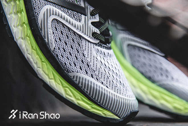 开箱 | New Balance Fresh Foam 1080 v7 蜂窝组合的那些事