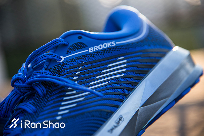 开箱 | Brooks Levitate 全新中底能否让你轻轻浮起