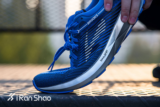开箱 | Brooks Levitate 全新中底能否让你轻轻浮起