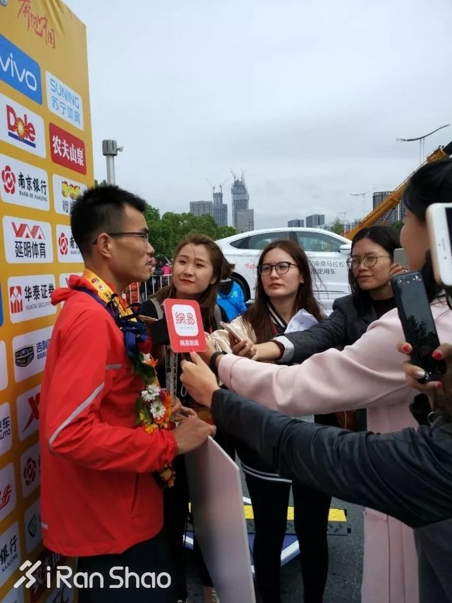 人物 | 南马国内第一狄鋆：跑龄两年多 PB 2:25的秘诀