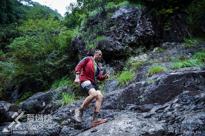 独狼复仇，奋战3次，终于吃鸡 —— 2017UTNH战记