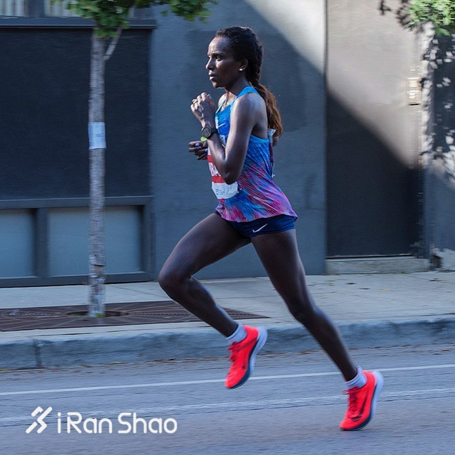 TopX | 顶级马拉松精英什么装备？2017柏马&芝马装备面面观