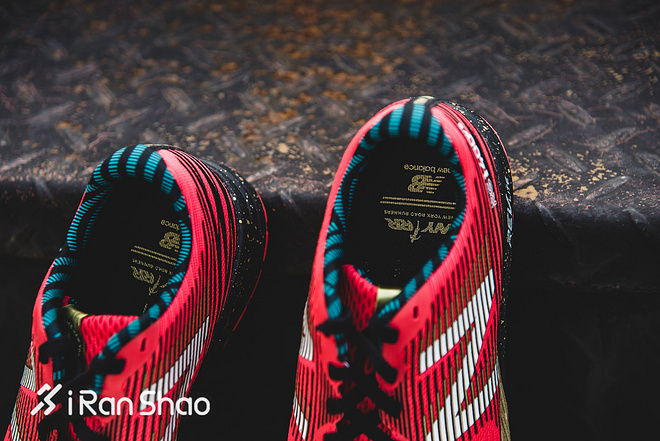 Weekly Gear | 近看New Balance纽约马拉松限定版跑鞋