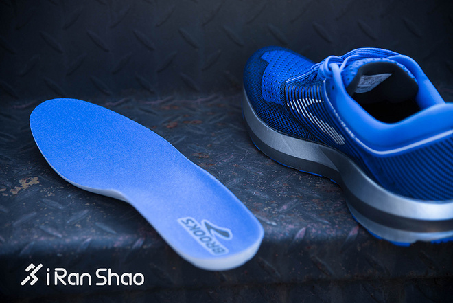 开箱 | Brooks Levitate 全新中底能否让你轻轻浮起