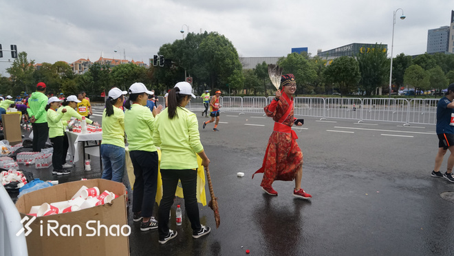 热点 | 2017南京马拉松 依然在路上