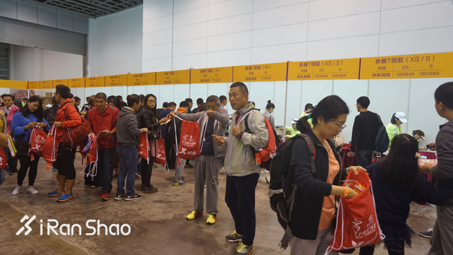 热点 | 2017南京马拉松 依然在路上