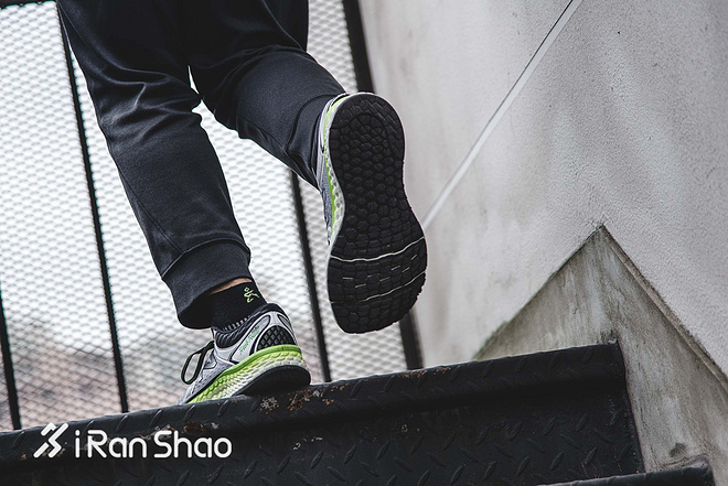 跑鞋 | 以不变应万变 New Balance Fresh Foam 1080 v7深度评测