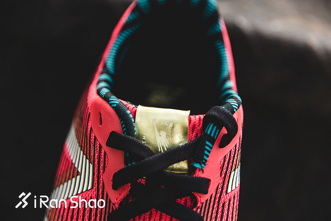 Weekly Gear | 近看New Balance纽约马拉松限定版跑鞋