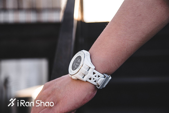 开箱 | Epson ProSense J-300 “领感”需要用运动去体会