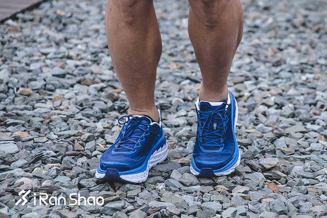 跑鞋 | HOKA ONE ONE BONDI 5 奔跑时忘记鞋的存在
