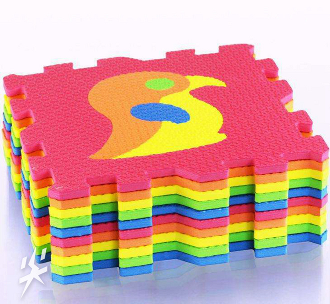 尖货Q&A：Vol.11 我脚下踩的是泡沫塑料？跑鞋中底材料大揭秘