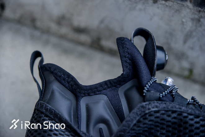 开箱 | 黑暗精灵 为夜而生 Reebok PUMP PLUS夜跑鞋