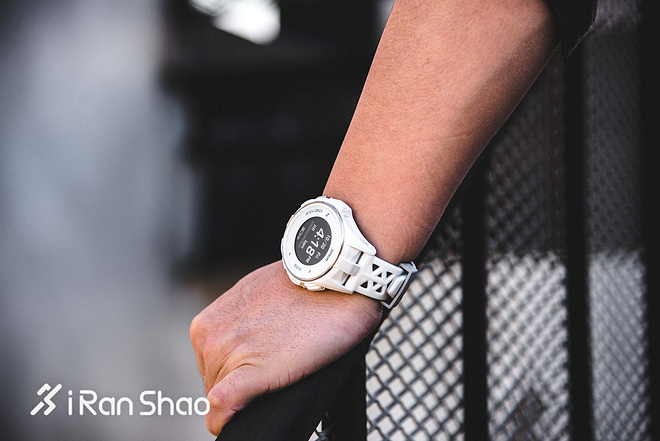 开箱 | Epson ProSense J-300 “领感”需要用运动去体会