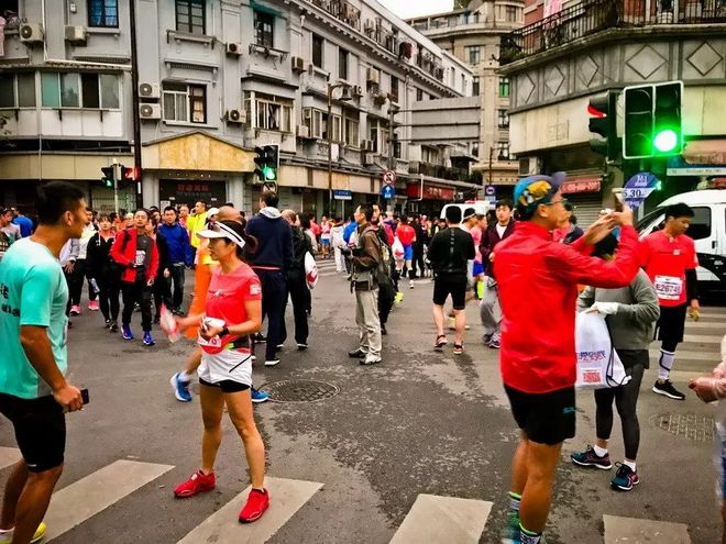 霞飞路的梧桐时光——上马城记