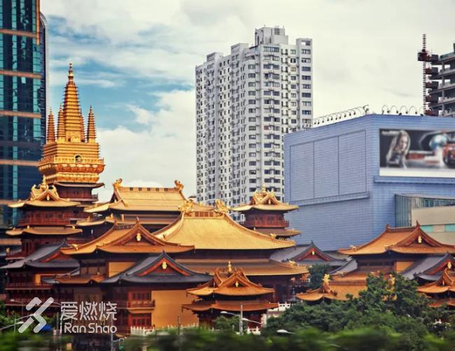 再见，那个被老师抱上单杠的少年