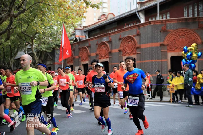 再见，那个被老师抱上单杠的少年