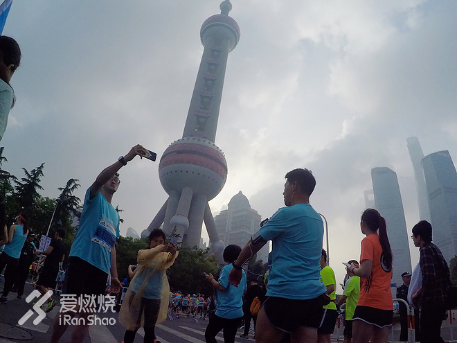 一起上马：用我所爱的方式，跑出我所爱