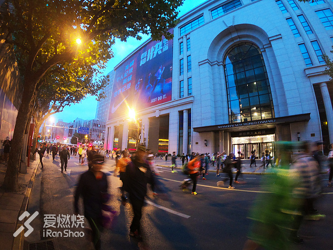 一起上马：用我所爱的方式，跑出我所爱