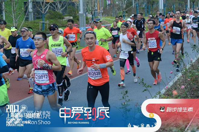 再见，那个被老师抱上单杠的少年