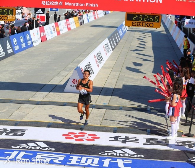 人物 | 上马2:24获国内第三 华东理工大学老师李鹏跃居“上海一哥”