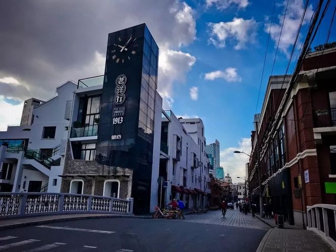 霞飞路的梧桐时光——上马城记