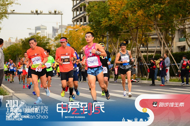 再见，那个被老师抱上单杠的少年